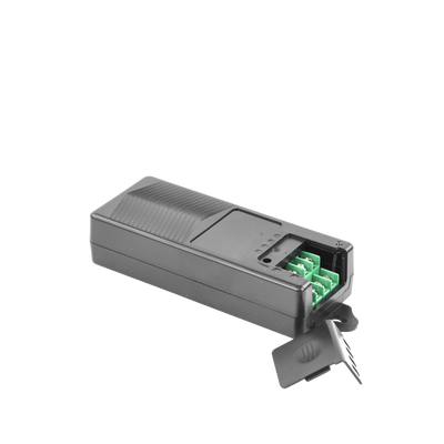 Fuente de Alimentación de 4 Salidas de 11 - 15 Vcc / 5 Amper / Voltaje de Entrada 110- 240 VCA